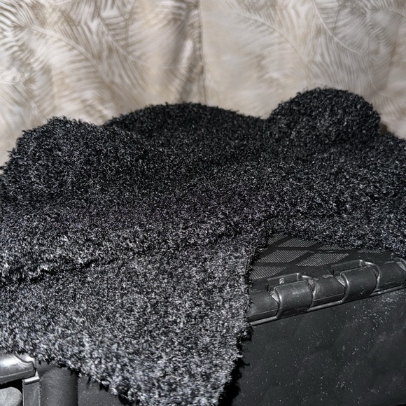 Fuzzy Hat with teddy bear ears - Picture 5 of 5